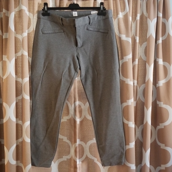 GAP Pants - Gray Gap Ankle Pants